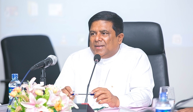 Government servants’ salaries can’t be paid before New Year - Vajira