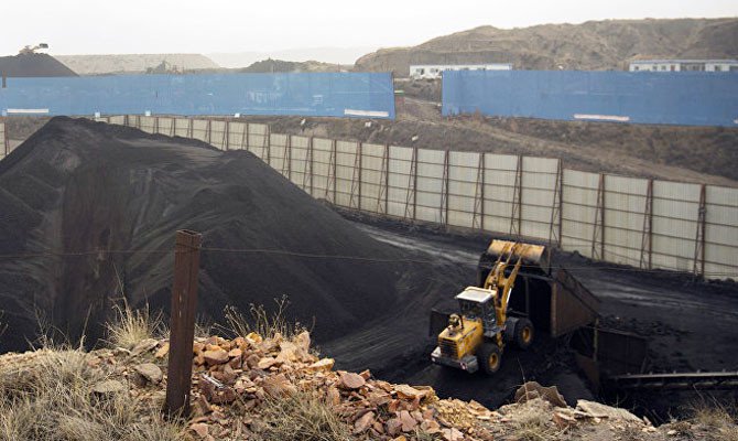 Coal mine collapses in northern China, killing at least 21