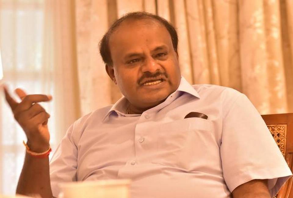 Upset over Congress leaders' statements, Karnataka CM Kumaraswamy threatens to quit