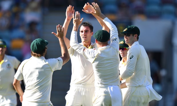 Australian quicks tear through Sri Lanka as hosts take control of first Test