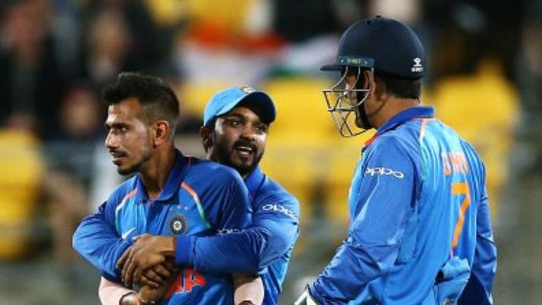 India vs New Zealand Live Score, 5th ODI: Neesham run out by Dhoni, New Zealand 7 down