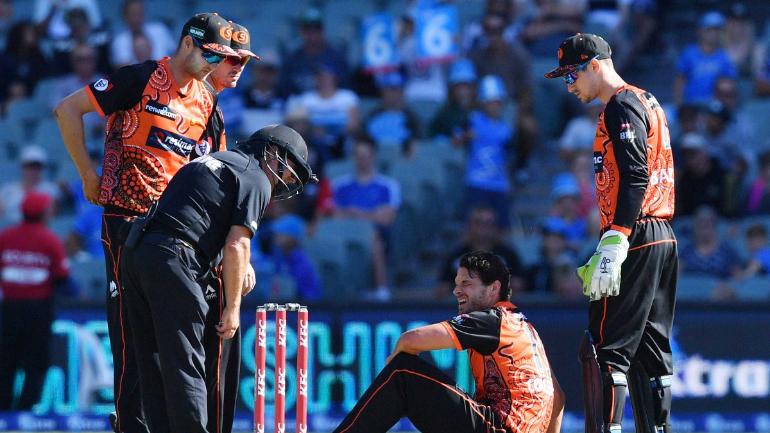 Big Bash League: Nathan Coulter-Nile taken to hospital after onfield collapse