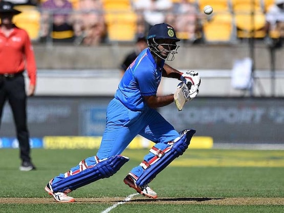 India vs New Zealand 5th ODI Live Cricket Score:Hardik Pandya Departs After Quickfire 45