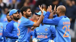 New Zealand T20: Indian bowlers fail to shake hosts who make 219/6