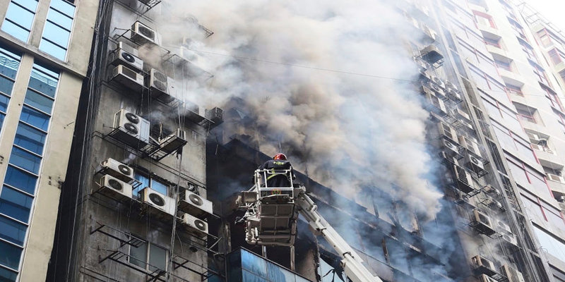 Lankan killed while escaping a fire in Dhaka