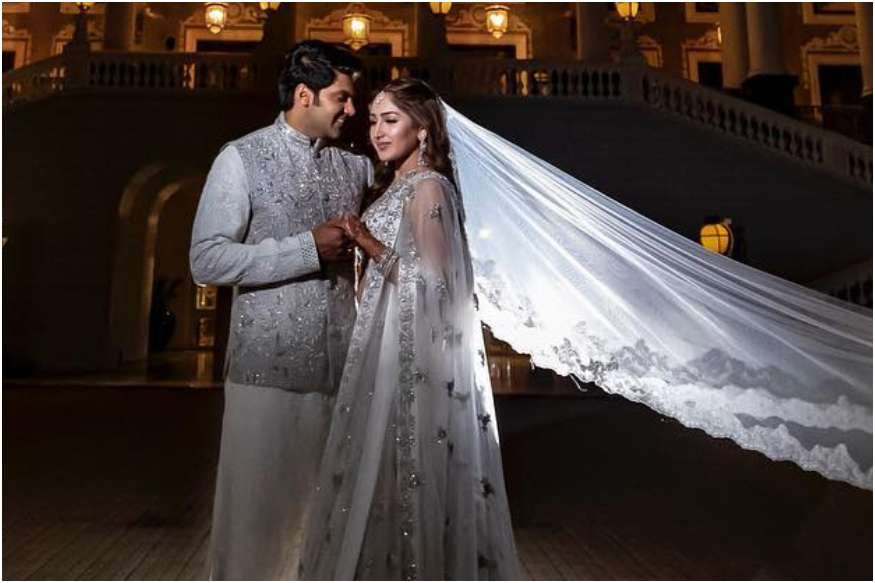 Sayyeshaa Saigal and Arya Share First Pictures From Their Pre-wedding Ceremony