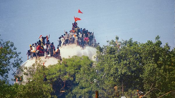 SC orders mediation in Ayodhya Case, appoints 3 mediators to report in 8 weeks