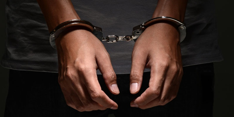 5 arrested for assaulting STF officers