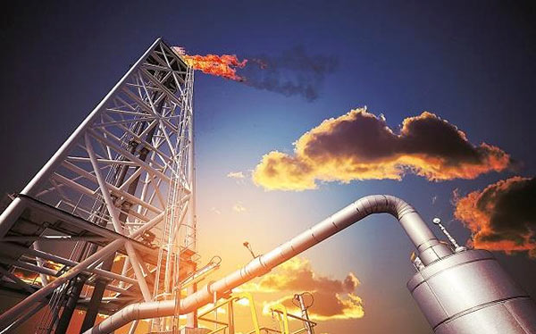 INDIAN-OMANI GROUP STRIKES $3.85 BILLION DEAL TO BUILD SRI LANKA OIL REFINERY