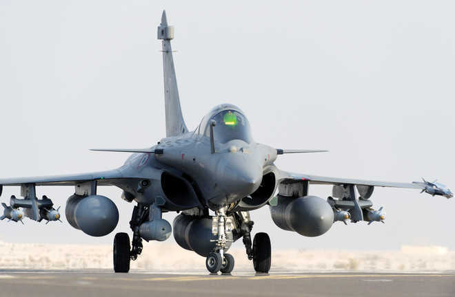 Pak pilots training on Rafale is fake news, France tells India