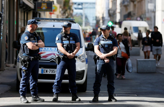 French police hunt suspect after Lyon bomb ‘attack’