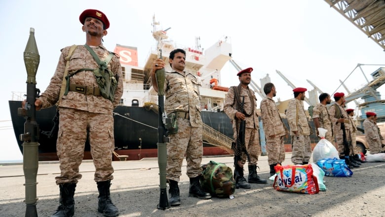 Yemen's Houthis start withdrawing from ports in Hodeidah