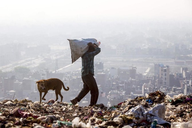 India rubbish mountain to rise higher than Taj Mahal