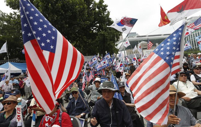 Trump heads to Korean DMZ for third diplomatic date with Kim