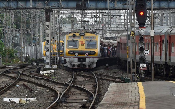 15 killed in dark day for Mumbai daily train commute