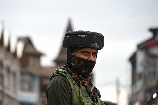 Deployment of 10,000 fresh troops sparks fear in Indian Kashmir