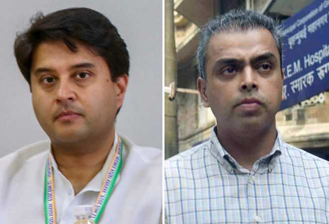 After Rahul, Jyotiraditya Scindia, Milind Deora resign from Congress posts