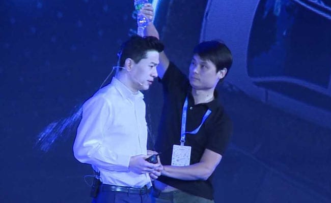 Man Who Poured Water On Baidu CEO During Speech Arrested