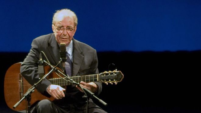 João Gilberto: Brazilian 'father of bossa nova' dies aged 88