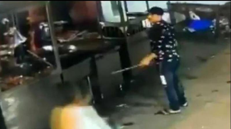 Delhi man with sword vandalises eateries, threatens shop owners