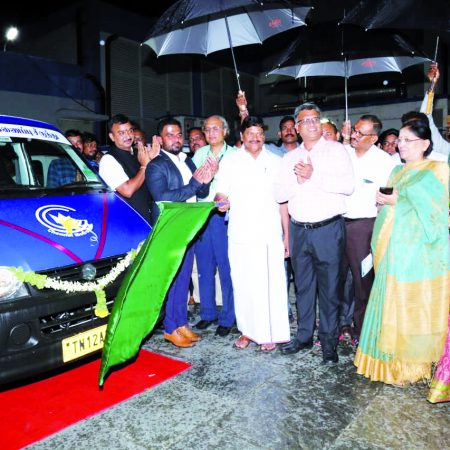 Industries Minister inaugurates feeder services at Nandanam Metro station