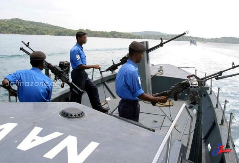 Naval commandos in action in Pointpedro sea area! 23 Indian fishermen under arrest!! Two boats seized .