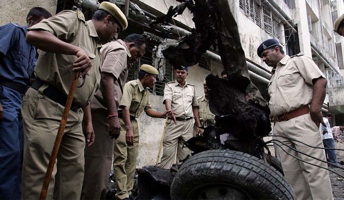Ahmedabad 2008 blasts: India court sentences 38 to death ! Will Srilanka follow Indian judicial honesty ?