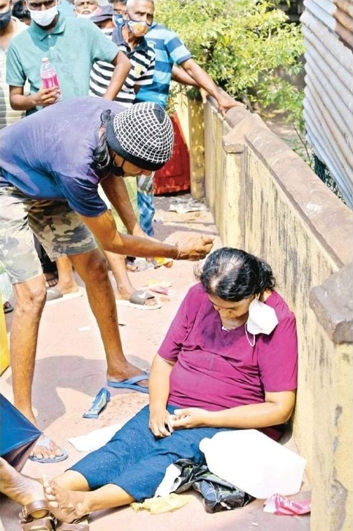 Tragedy happened to woman in queue to buy kerosene!