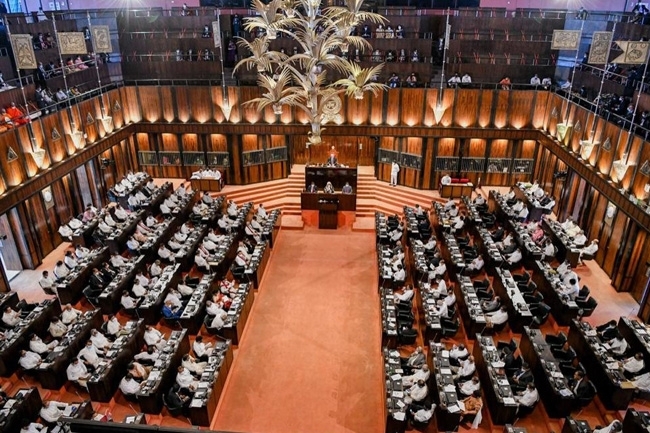 Over 40 government MPs become independent