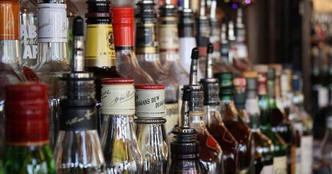 Good Shocking news for liquor lovers ! Liquor shops closed on April 13 and 14