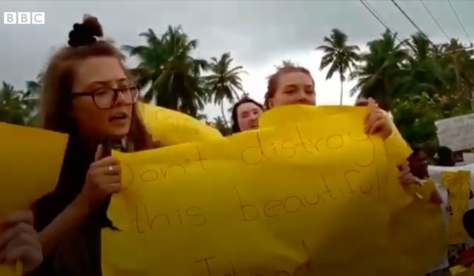 Foreigners protest against Gota as well! (Video)