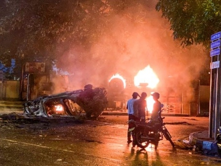 Ancestral home of Rajapaksas set on fire in Medamulana