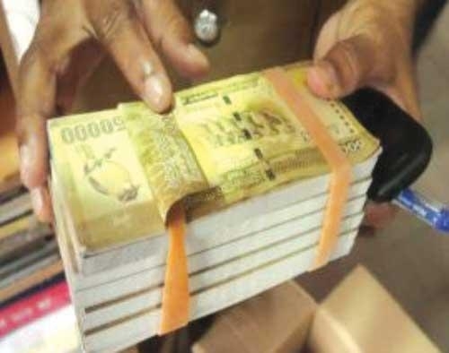 Money Printing hits new record of Rs 2.85 Trillion