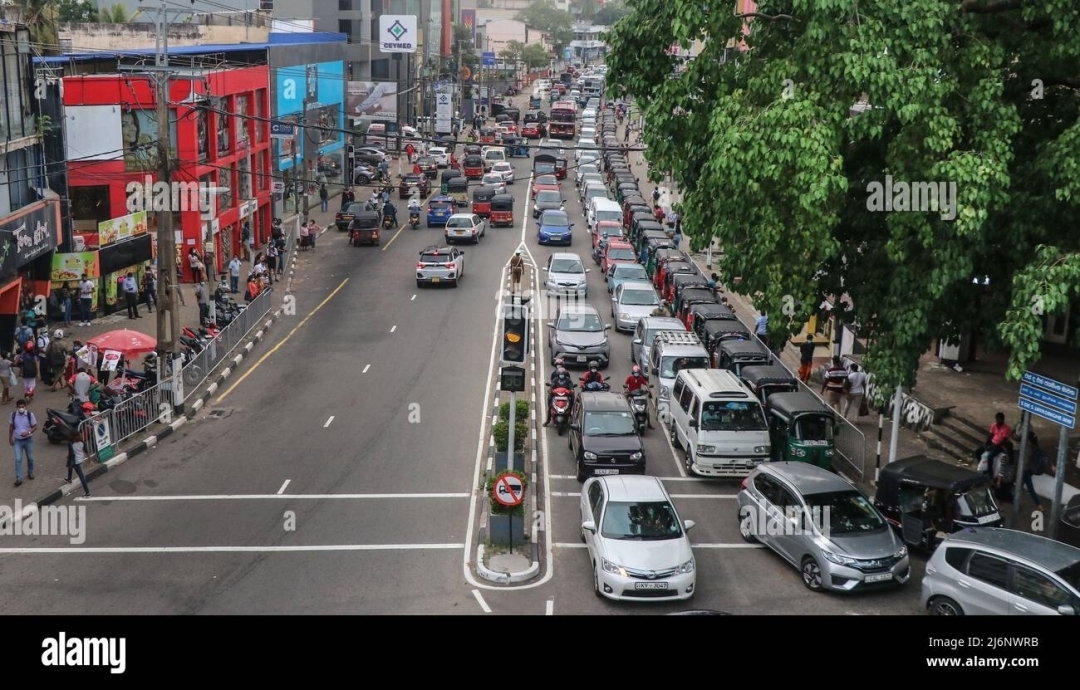 While people in massive queues day and night , Police to provide fuel to parliamentarians