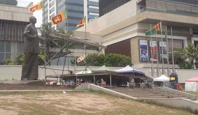 People barred from assembling near Bandaranaike statue