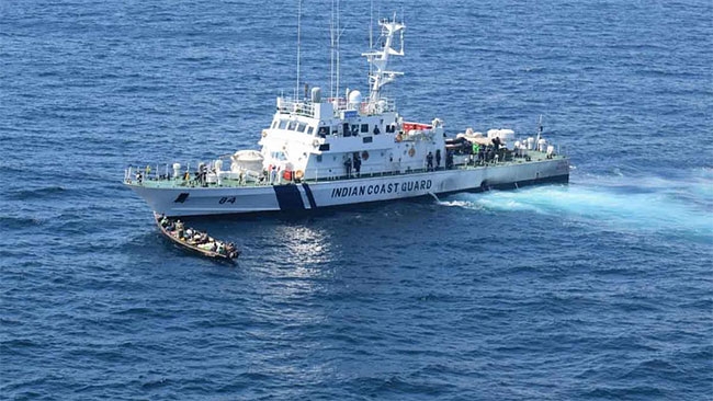 Sri Lankan man swims 7 nautical miles in sea to reach India coast, detained