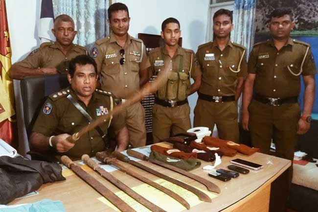 Youth arrested with six swords in car; three suspects flee