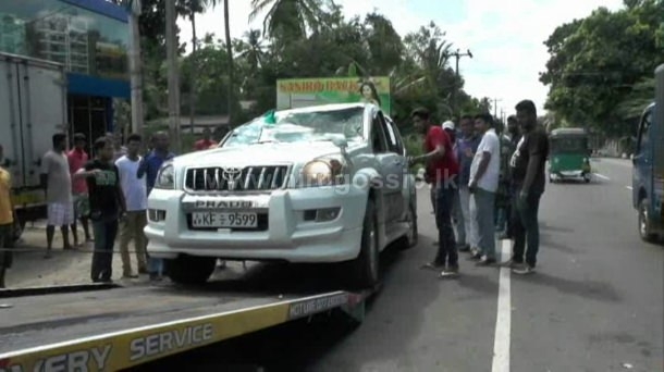 MP Sanath Nishantha’s vehicle crashes into cyclist