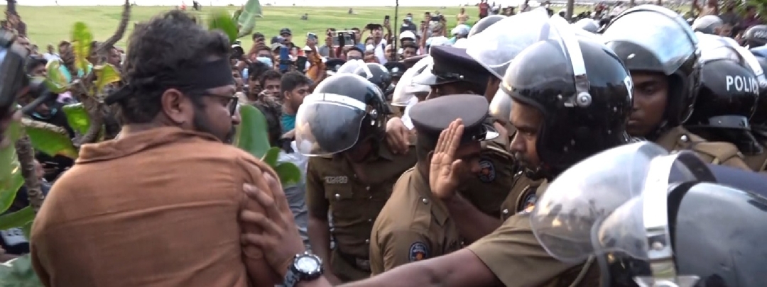 Cops block Aragalaya remembrance in Colombo