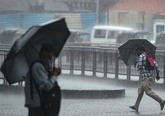 Showers expected in several provinces and districts