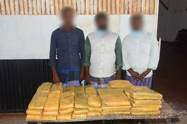 Navy seizes ‘Hashish’ worth over Rs. 92 Mn in Talaimannar seas